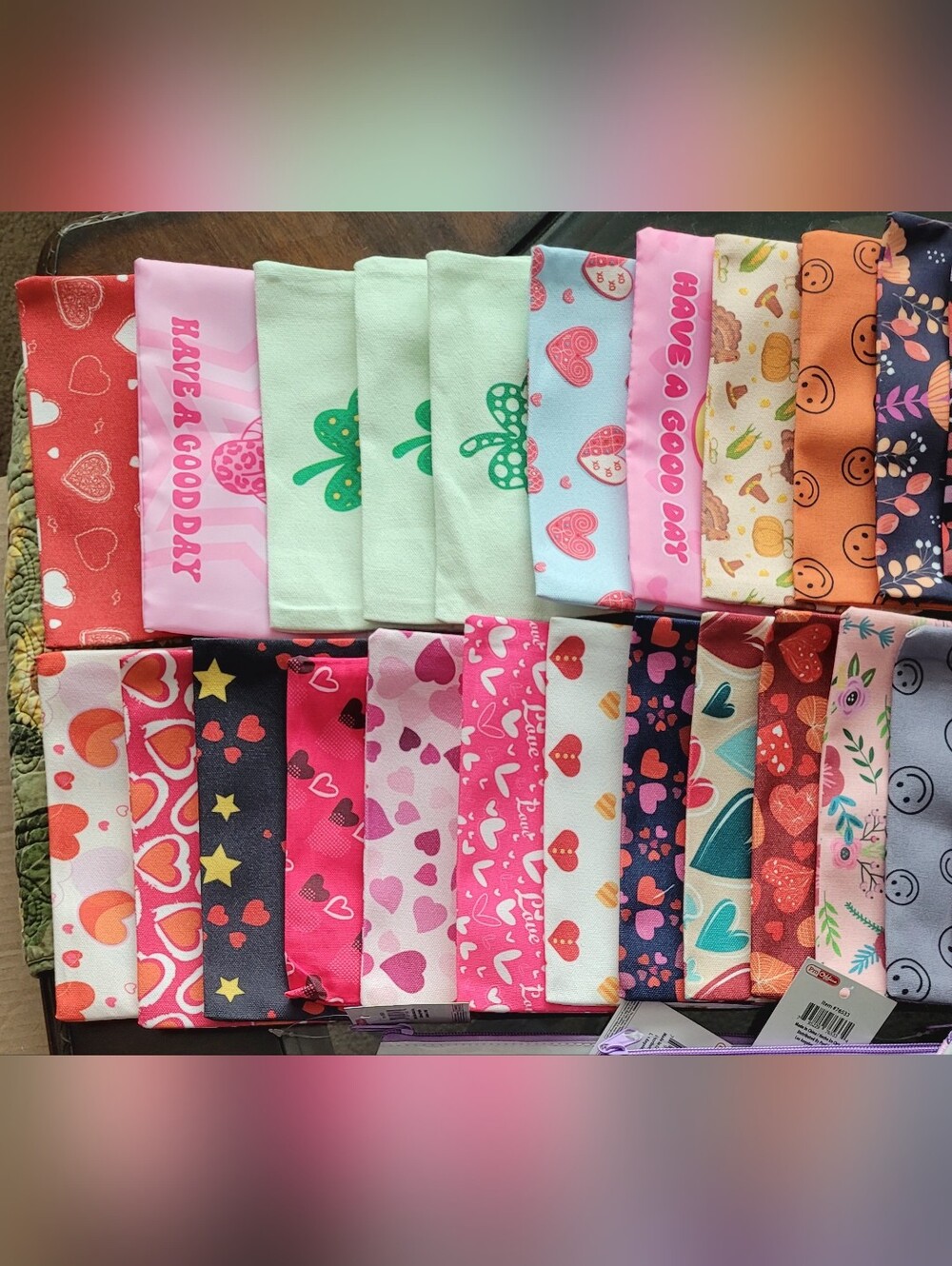 Lot of 150 Assorted Cosmetic bags/Pencil Pouches - Picture 10 of 11